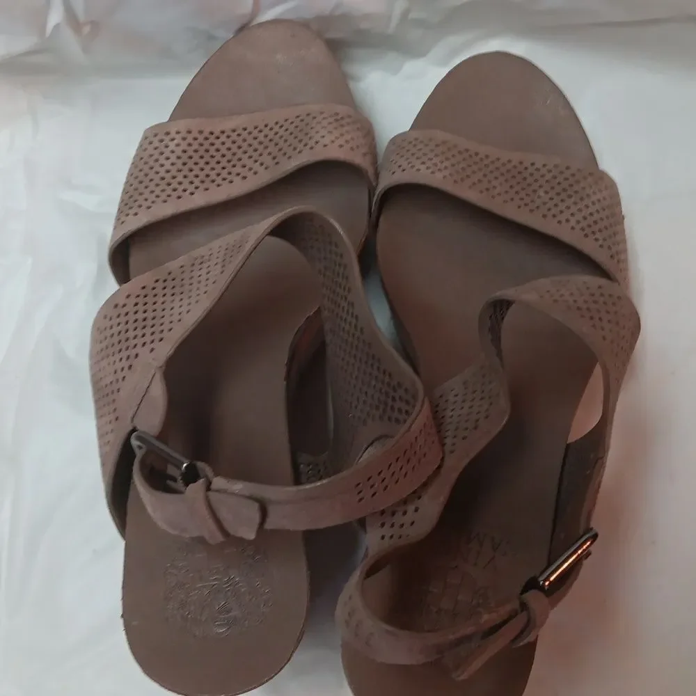 Vince Camuto Women's Tan Wedge Sandals Size 7.5M